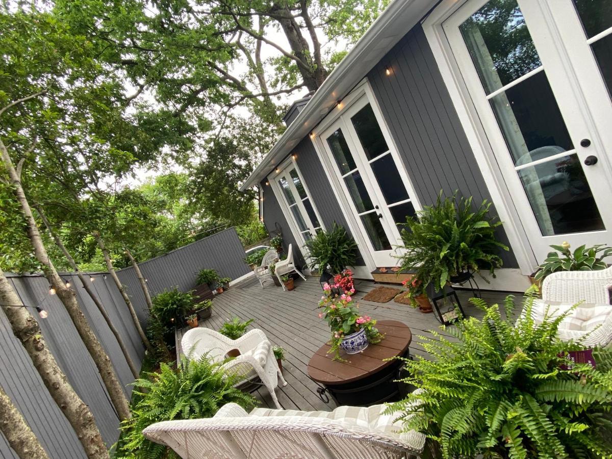 The Olive Bird Chalet In Central Gardens, Memphis Tn Exterior photo